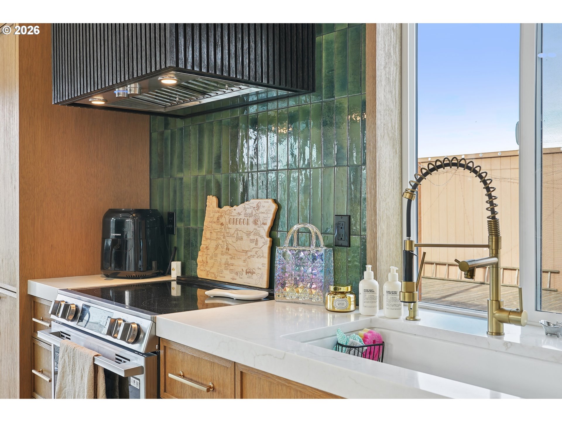 18989 NE Marine DR UNIT A6, Portland, OR, 97230