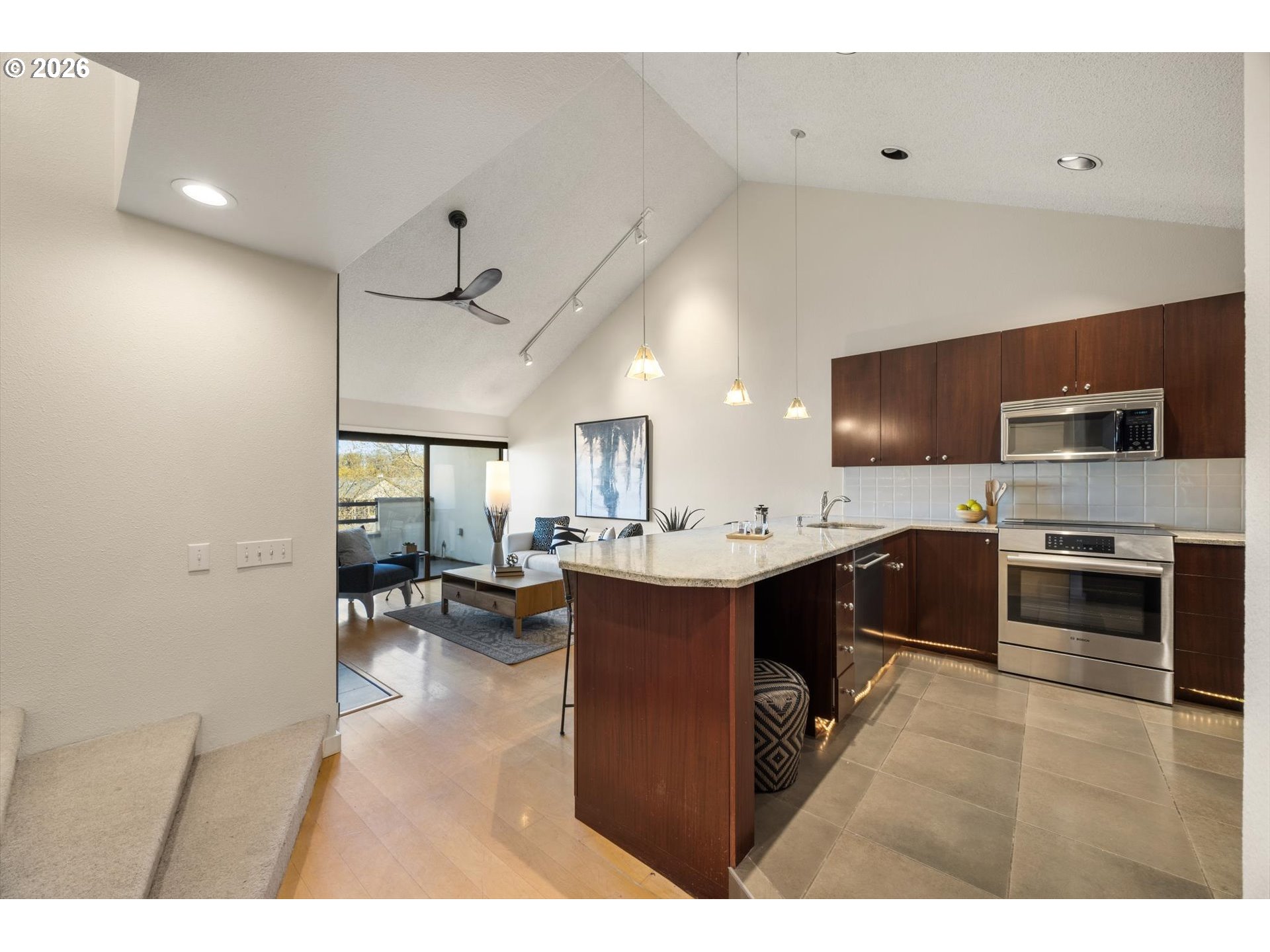 Photo #3: 611760283 Listing: Photo #3