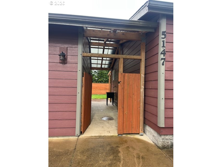 5147 HILLTOP DR, Florence, OR, 97439