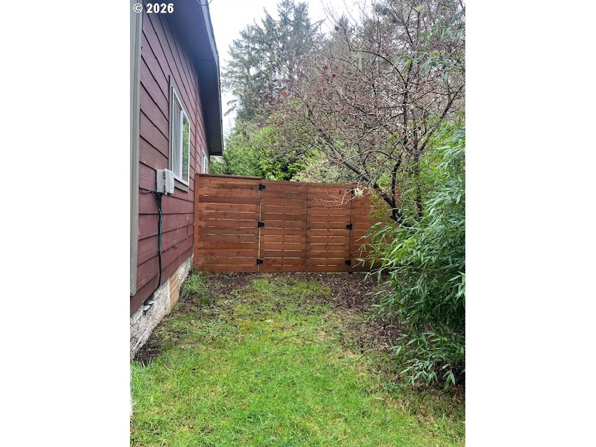 5147 HILLTOP DR, Florence, OR, 97439