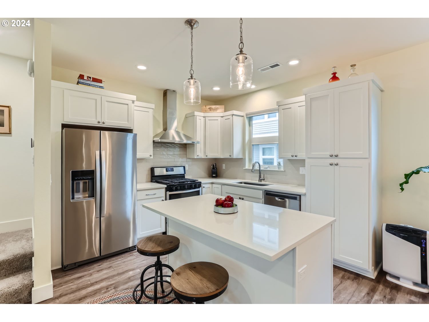 Photo #5: 612581769 Listing: Photo #5