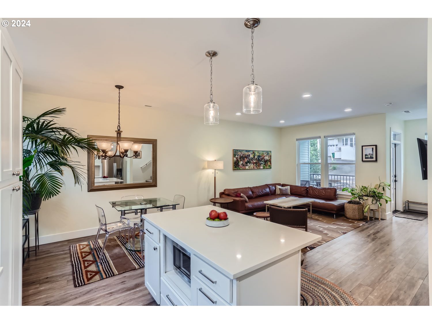 Photo #6: 612581769 Listing: Photo #6