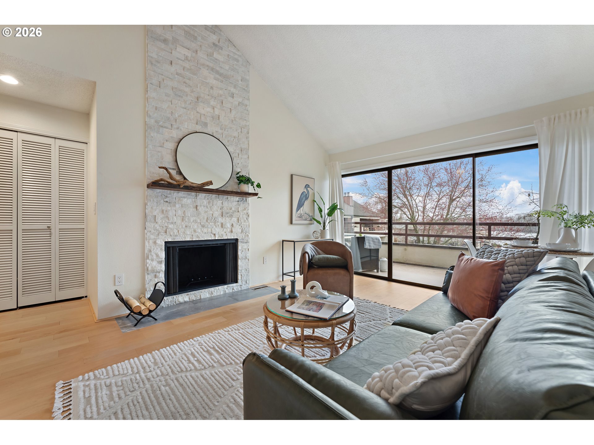 Photo #8: 612683789 Listing: Photo #8