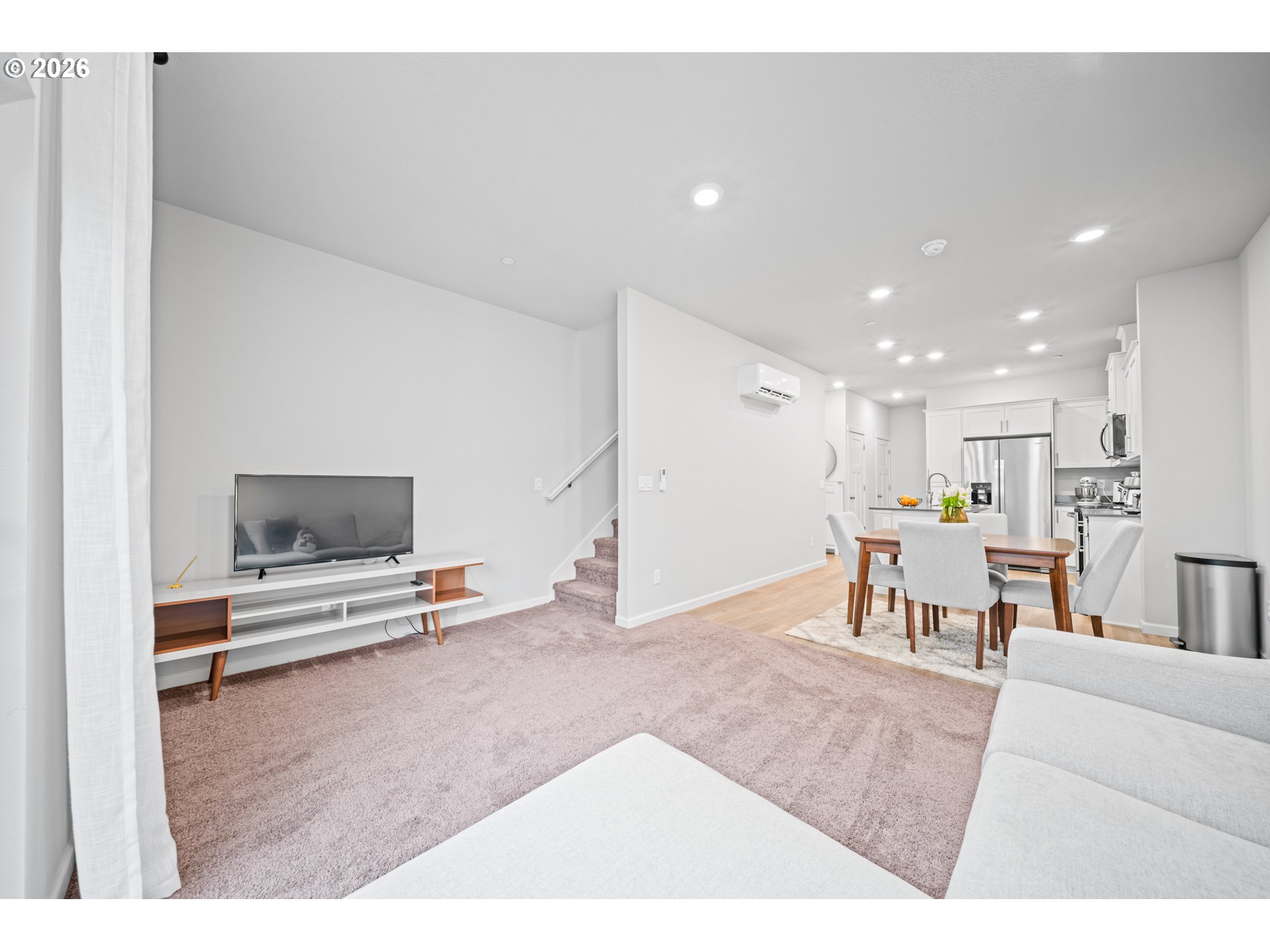 Photo #11: 612687463 Listing: Photo #11