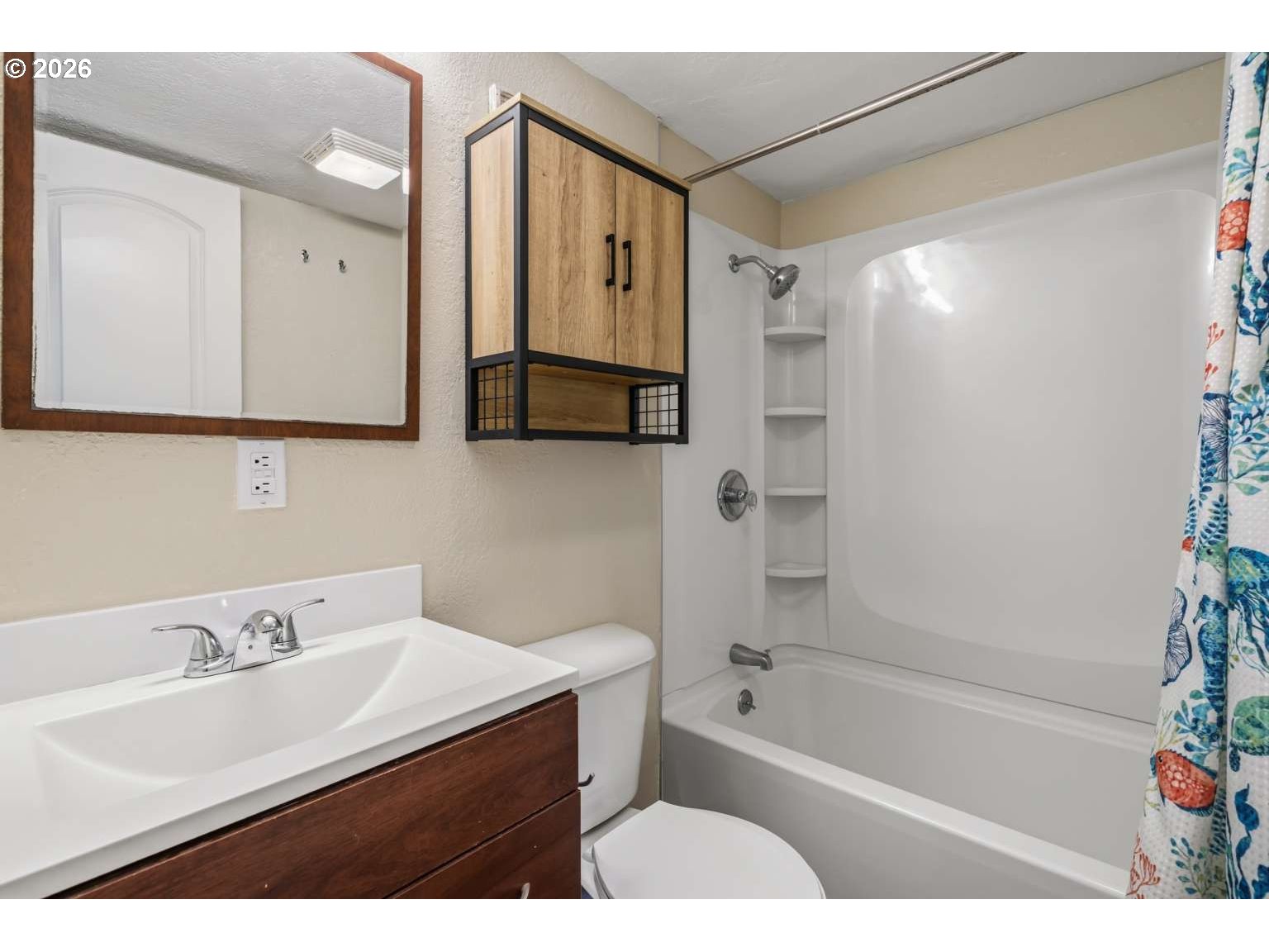 1214 MOORE ST, Brookings, OR, 97415