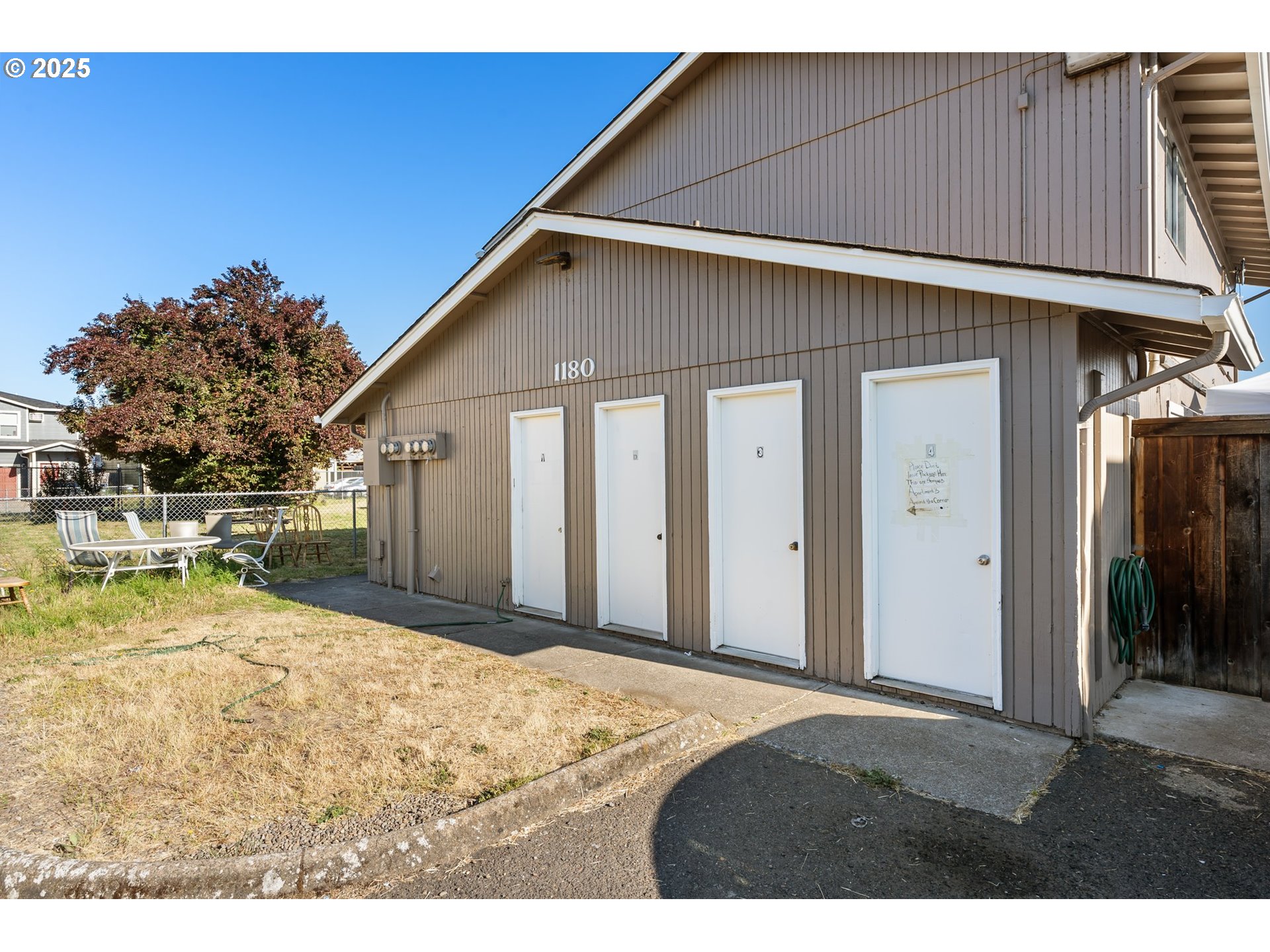2634 S 7TH ST, Lebanon, OR, 97355