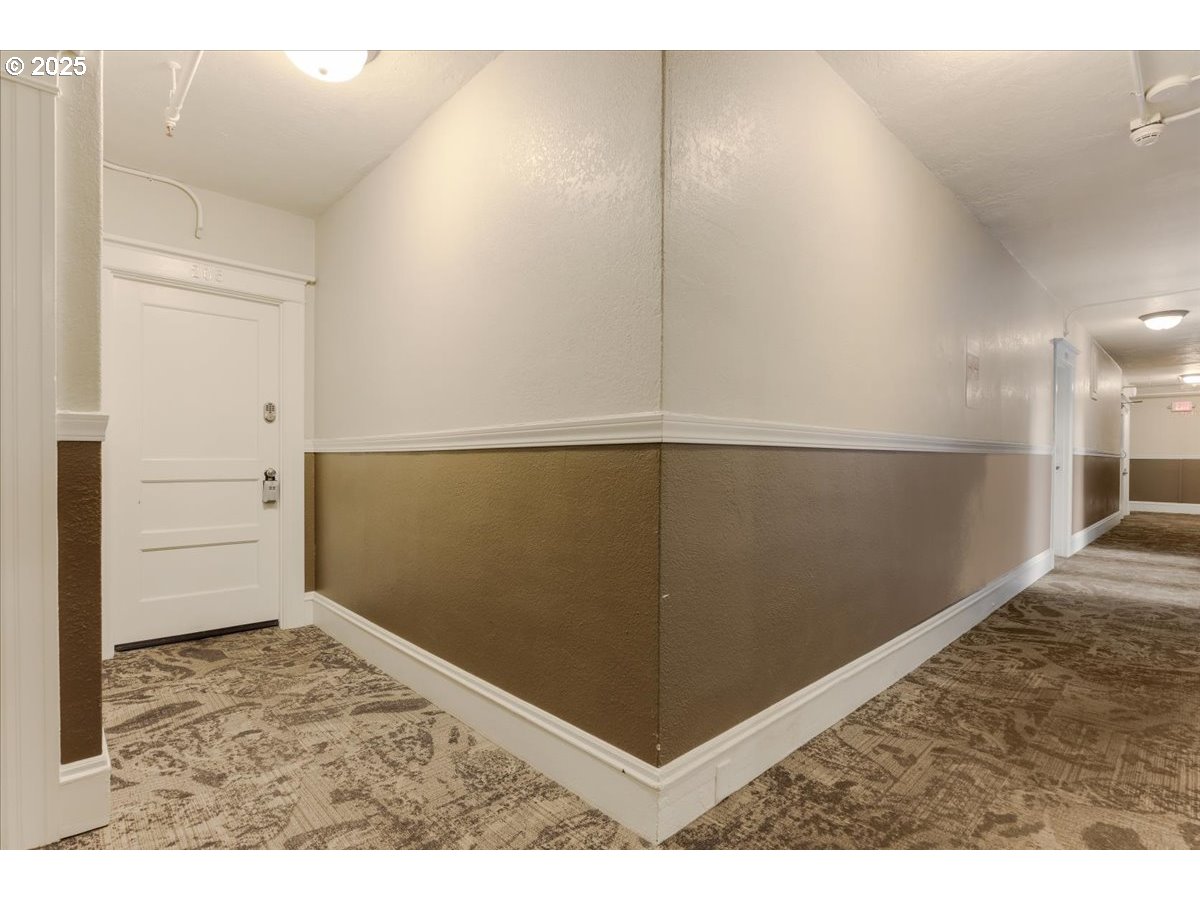 2109 NW IRVING ST UNIT 208, Portland, OR, 97210