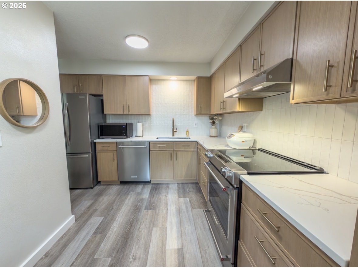 Photo #2: 613657957 Listing: Photo #2