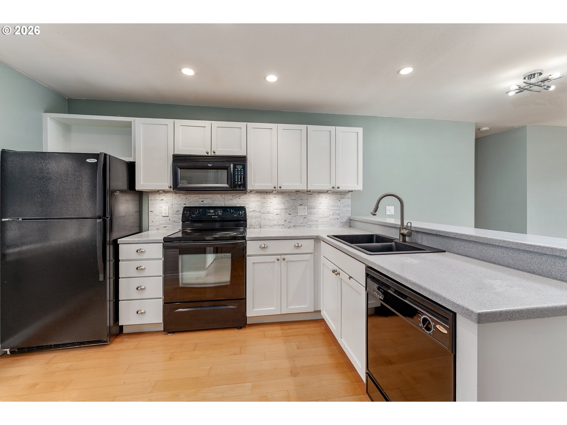 Photo #11: 613958786 Listing: Photo #11