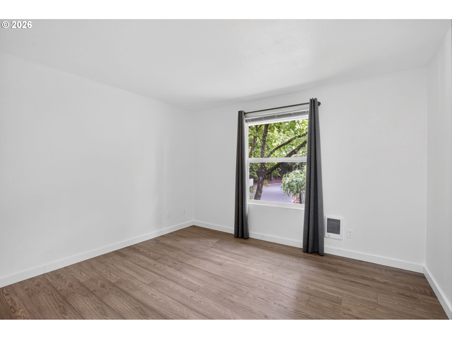 Photo #1: 614551593 Listing: Photo #1