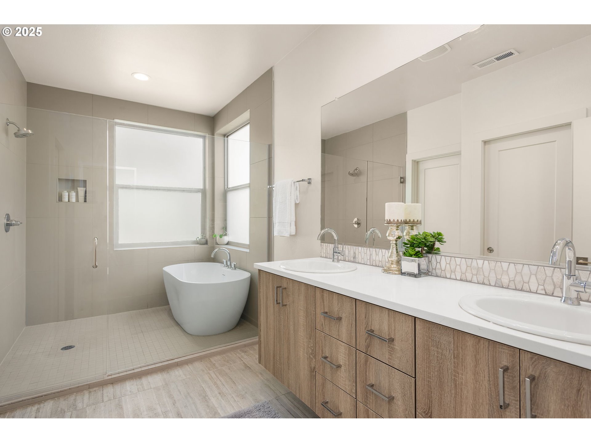 Photo #17: 614840210 Listing: Photo #17