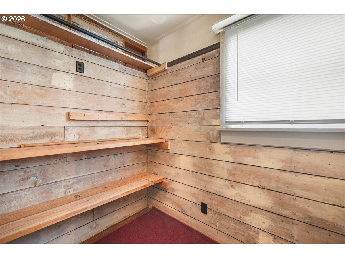 Property photo 15 of 28