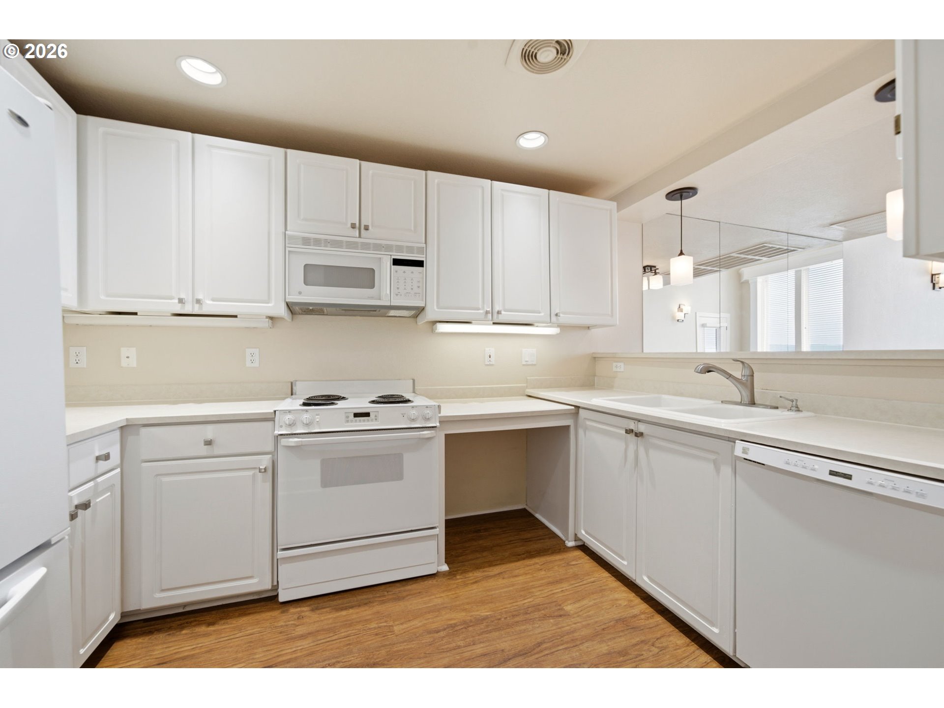 Photo #10: 616416905 Listing: Photo #10