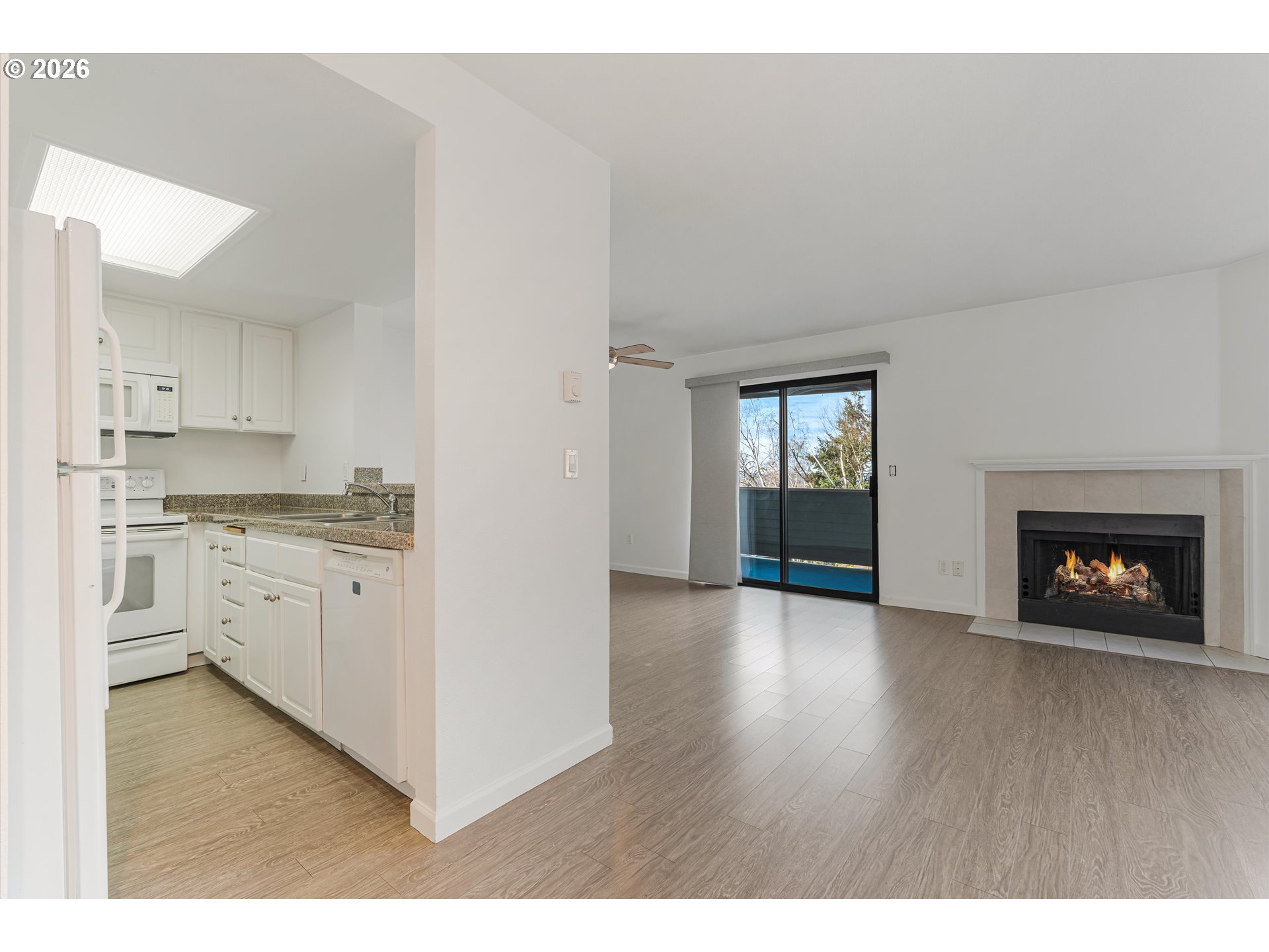 Photo #3: 616481459 Listing: Photo #3