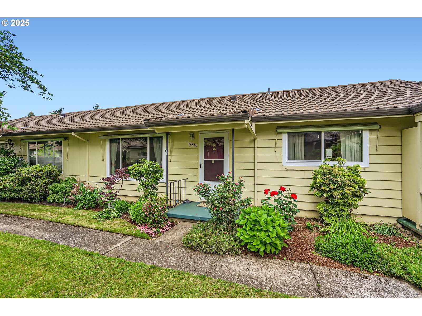 12330 SE MAIN ST, Portland, OR, 97233