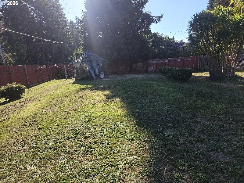 Yard-Fenced