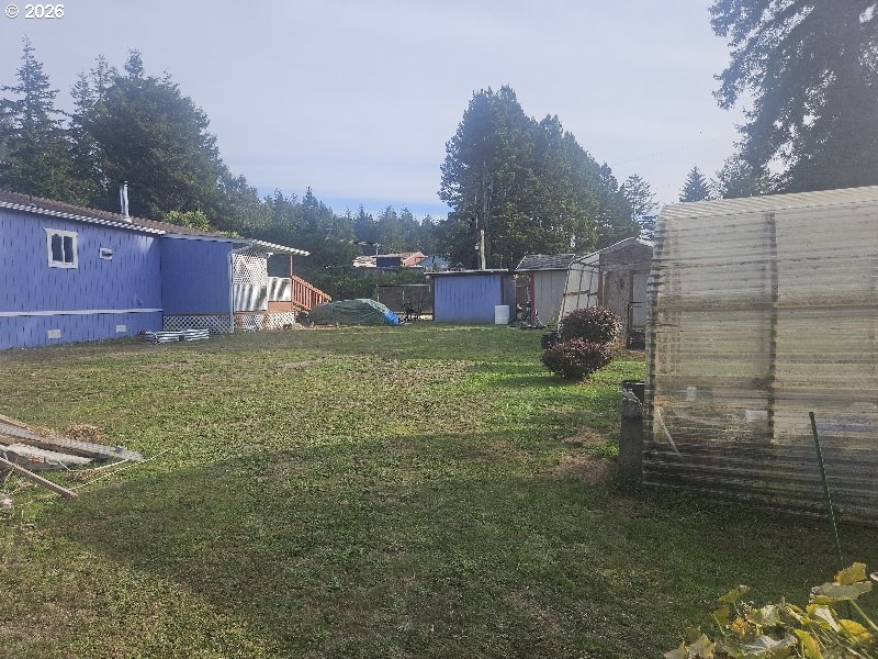 93639 DEER HAVEN LN, North Bend, OR 97459