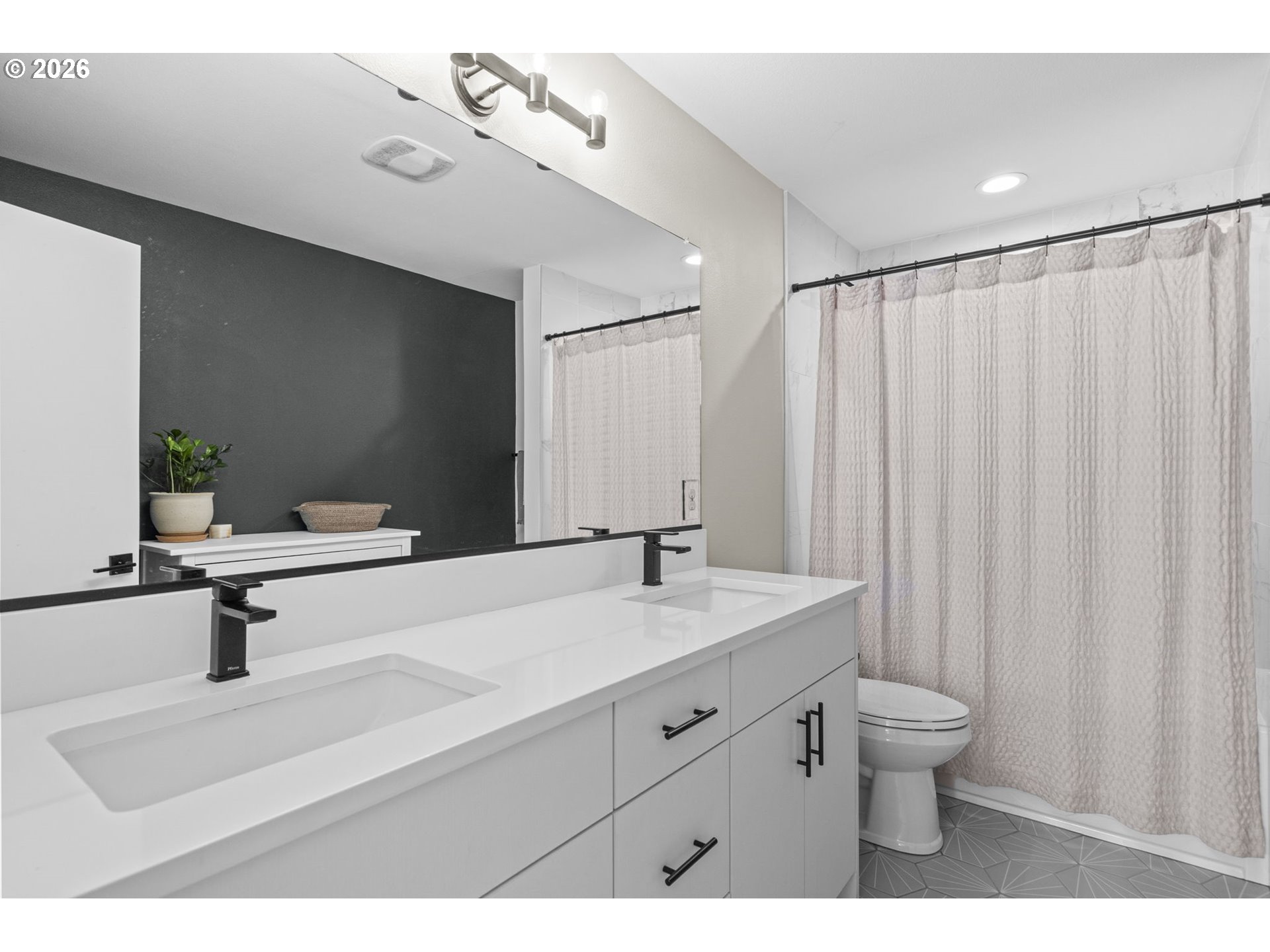 Photo #21: 618489965 Listing: Photo #21