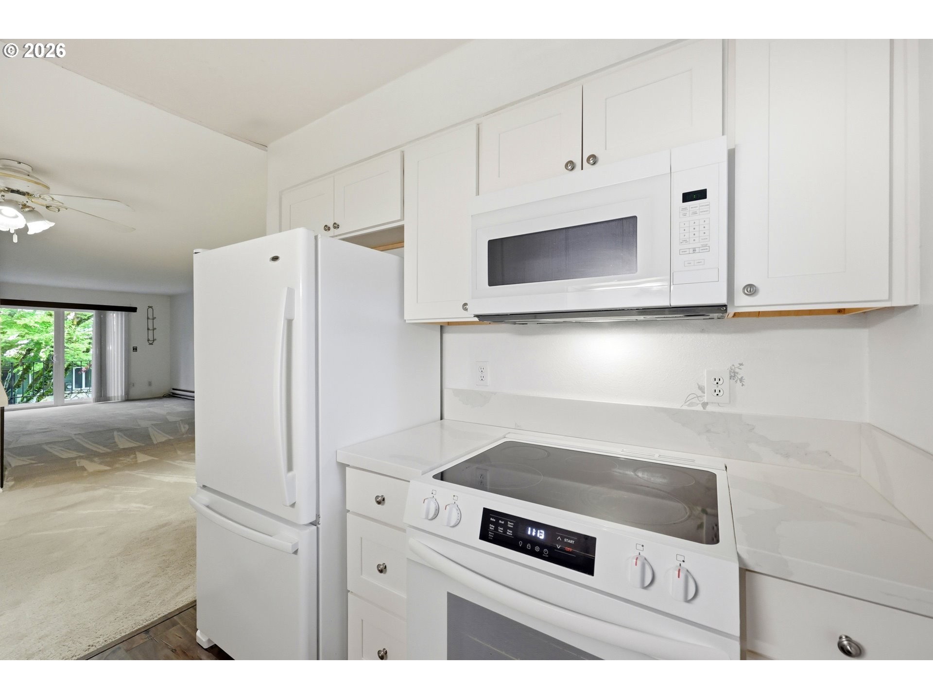 Photo #12: 619158978 Listing: Photo #12