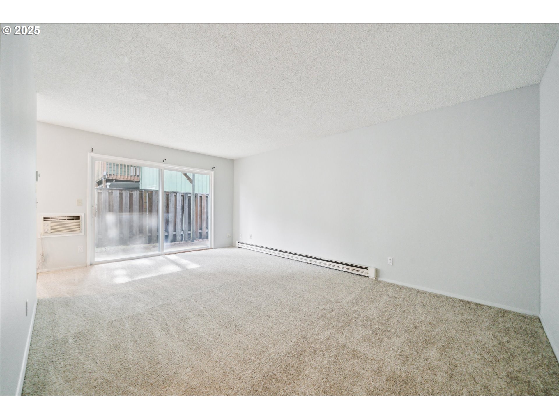 Photo #2: 620076302 Listing 