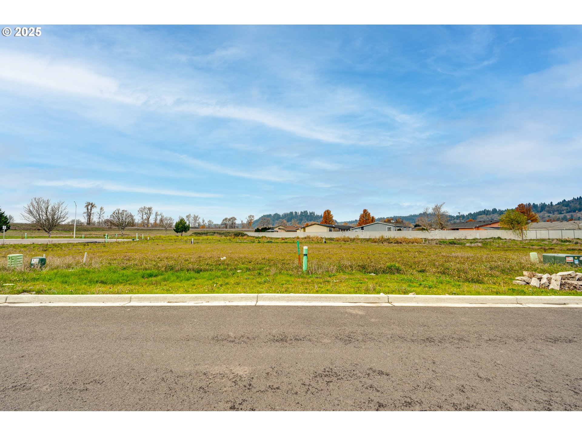 2005 Henderson WAY, Longview, WA, 98632