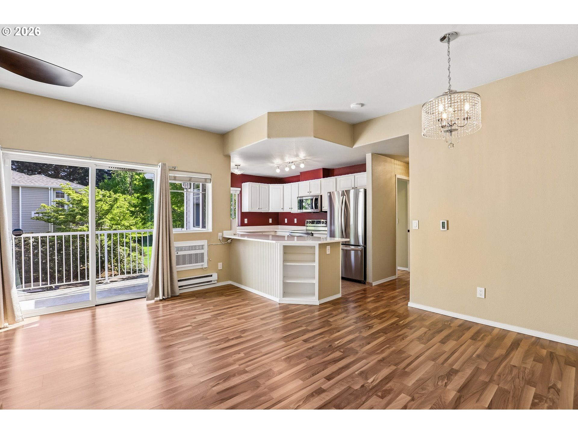 Photo #4: 621127729 Listing: Photo #4