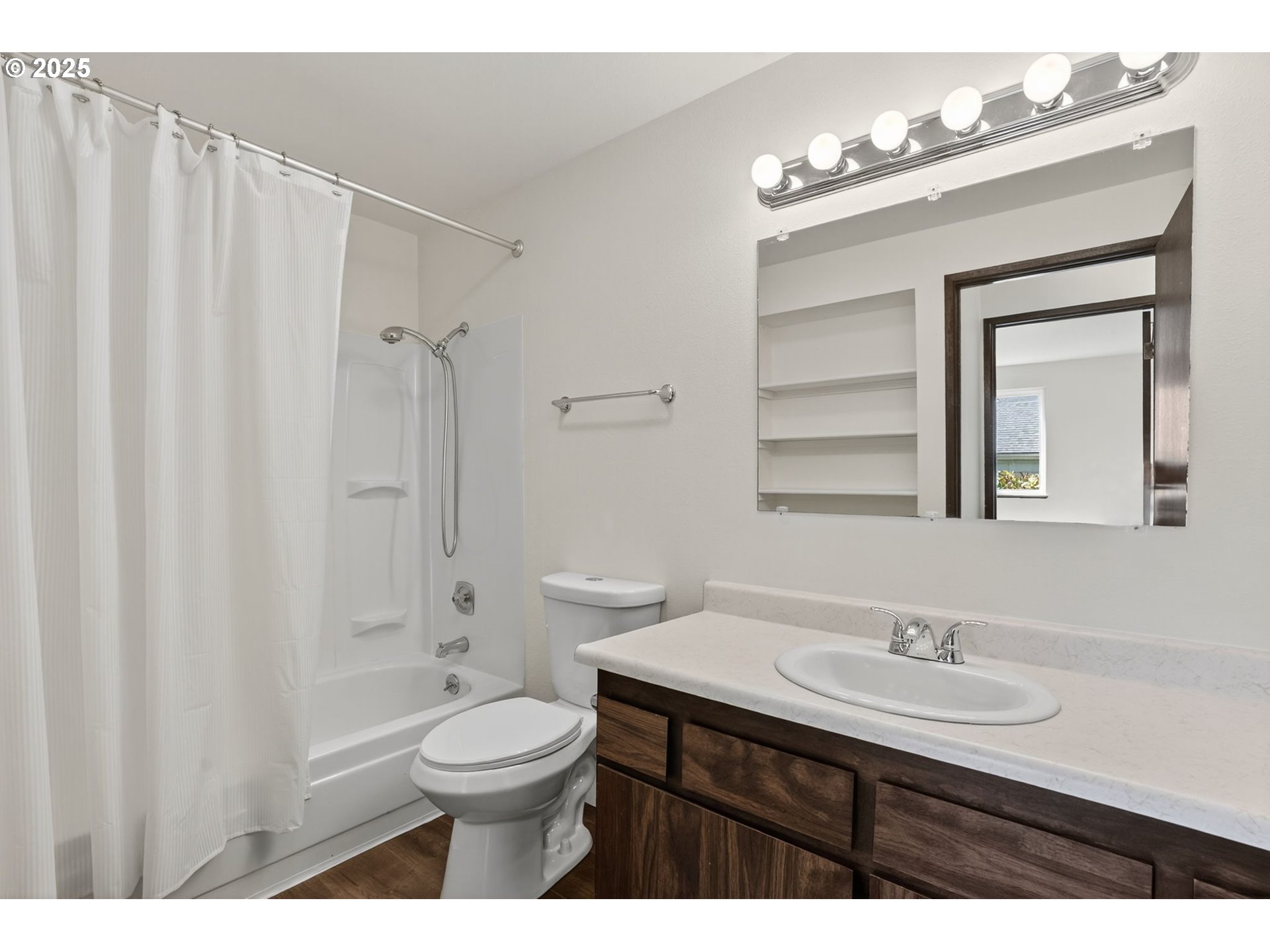 Photo #10: 621367279 Listing: Photo #10