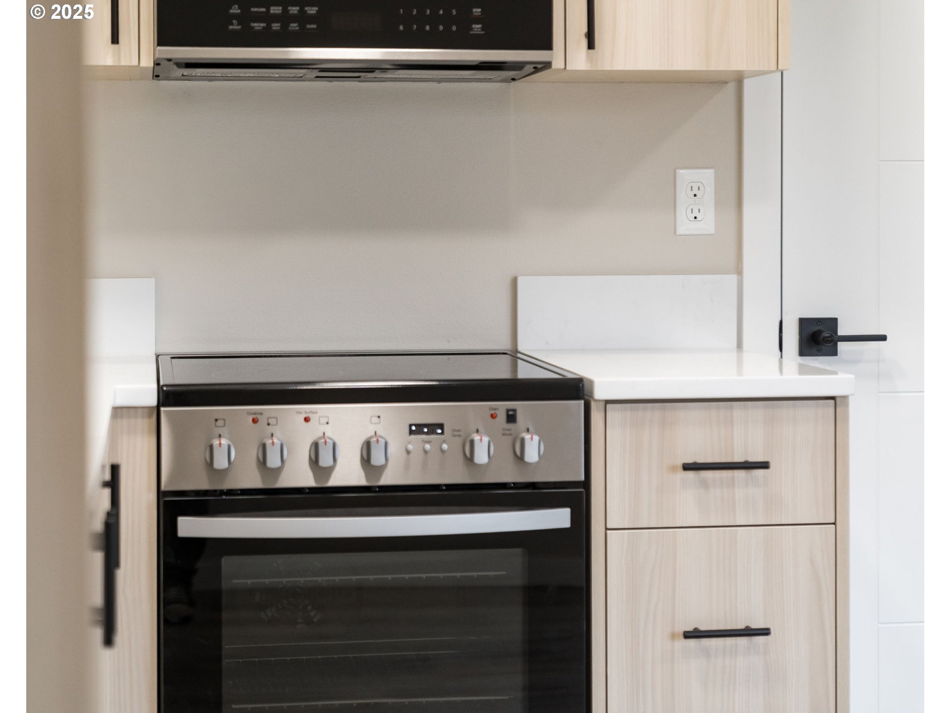 Photo #5: 623044204 Listing: Photo #5