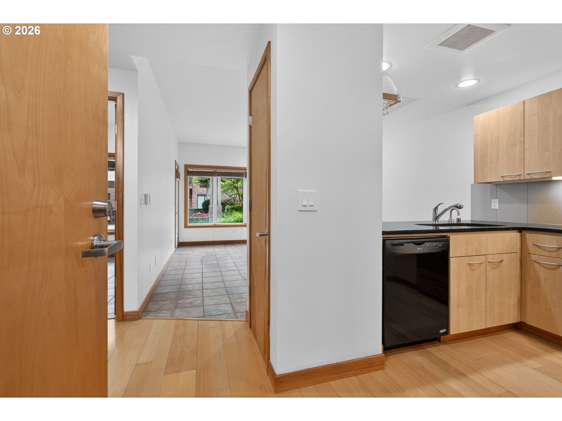 Photo #3: 623417259 Listing: Photo #3