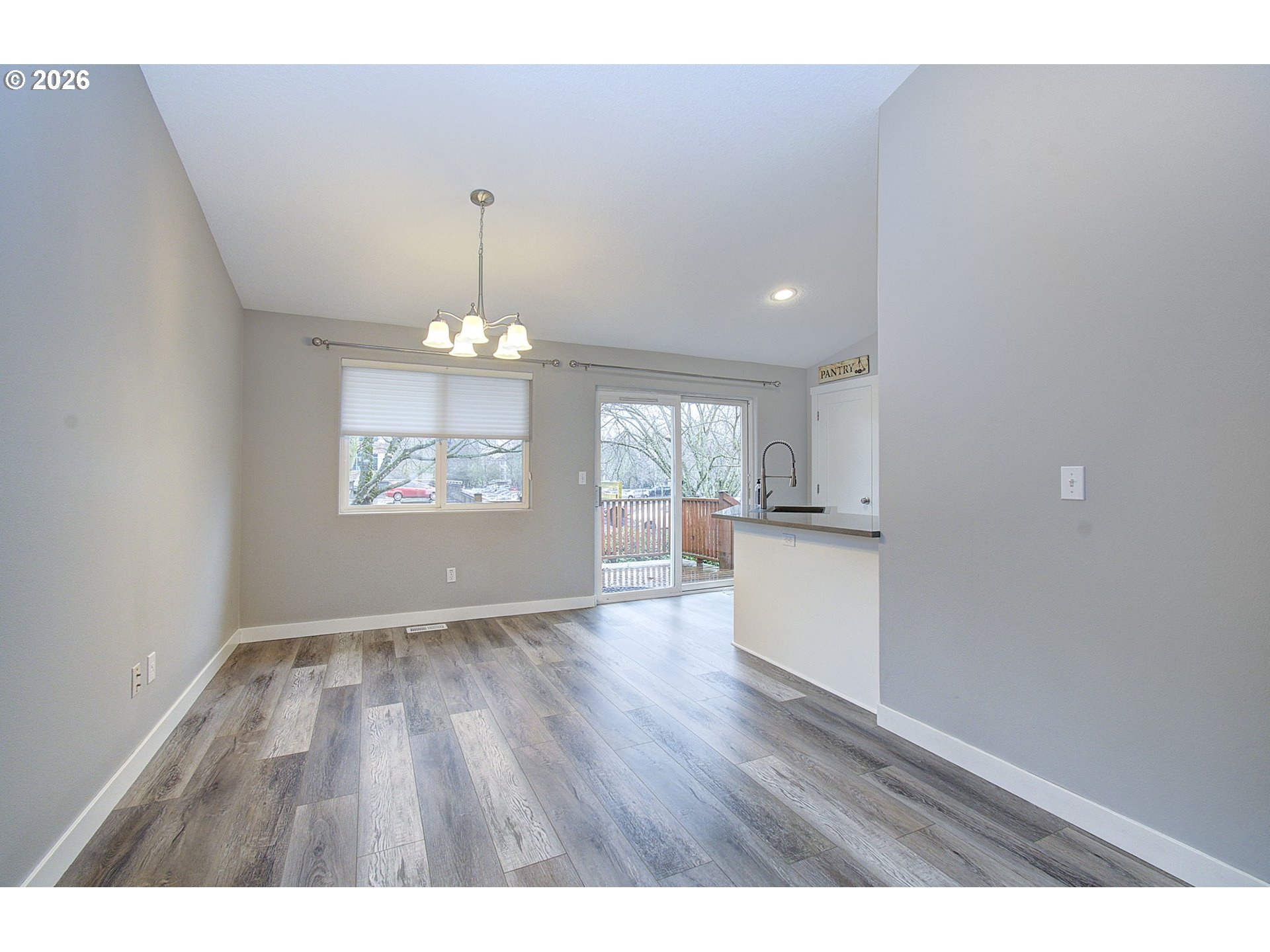 Photo #4: 623544069 Listing: Photo #4