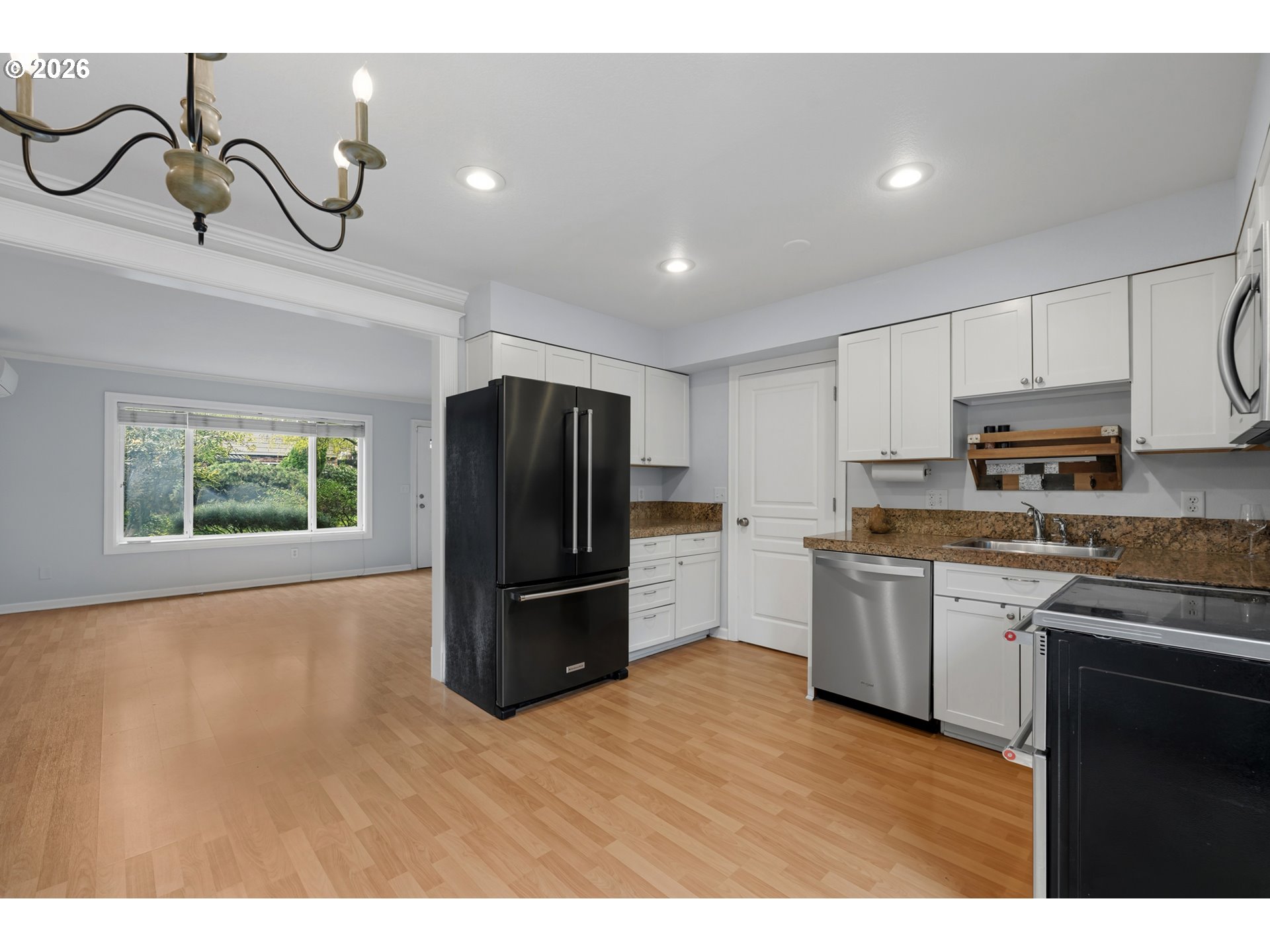 Photo #11: 623652768 Listing: Photo #11