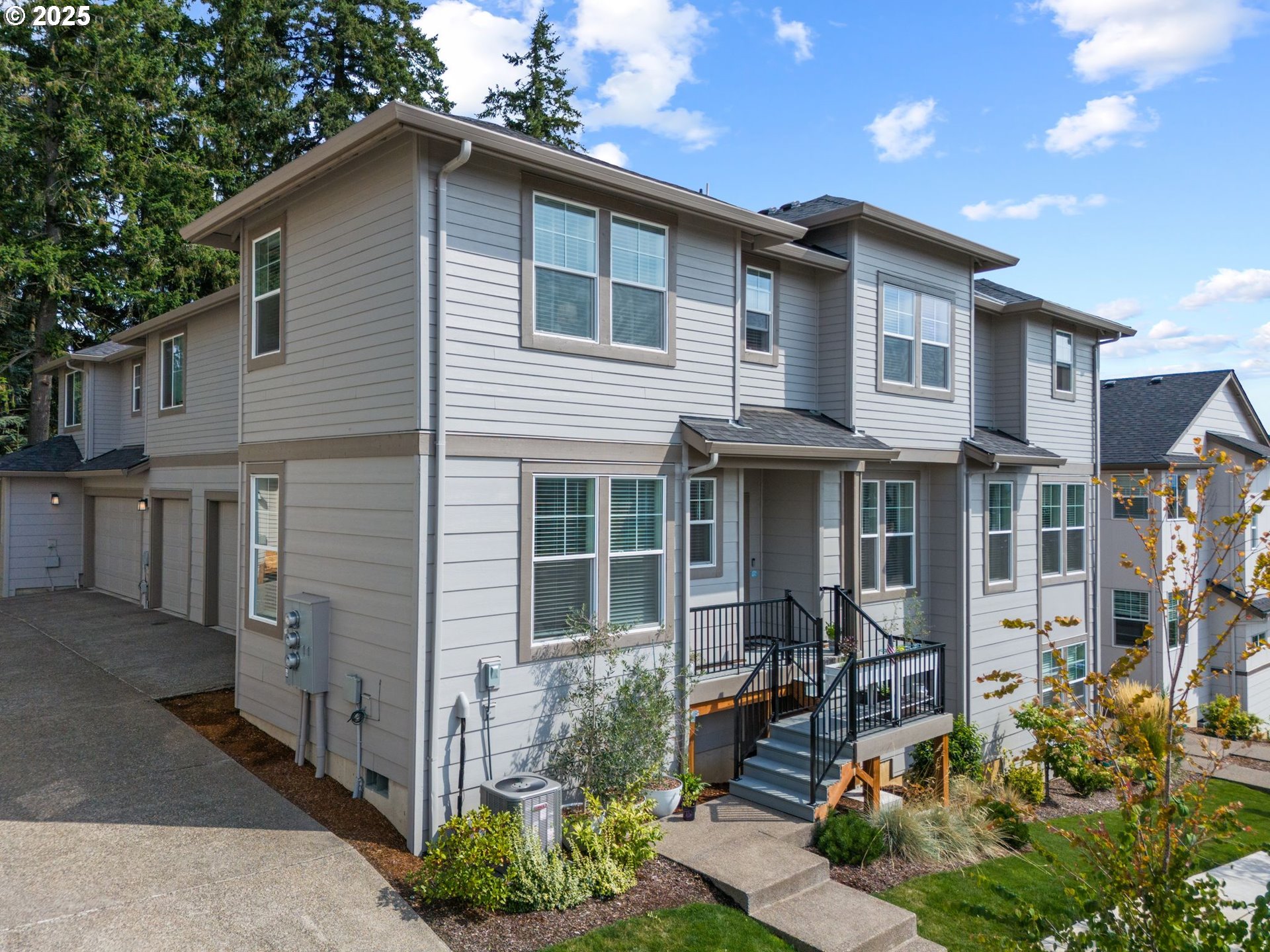 MLS: 623818474 Condo For Sale