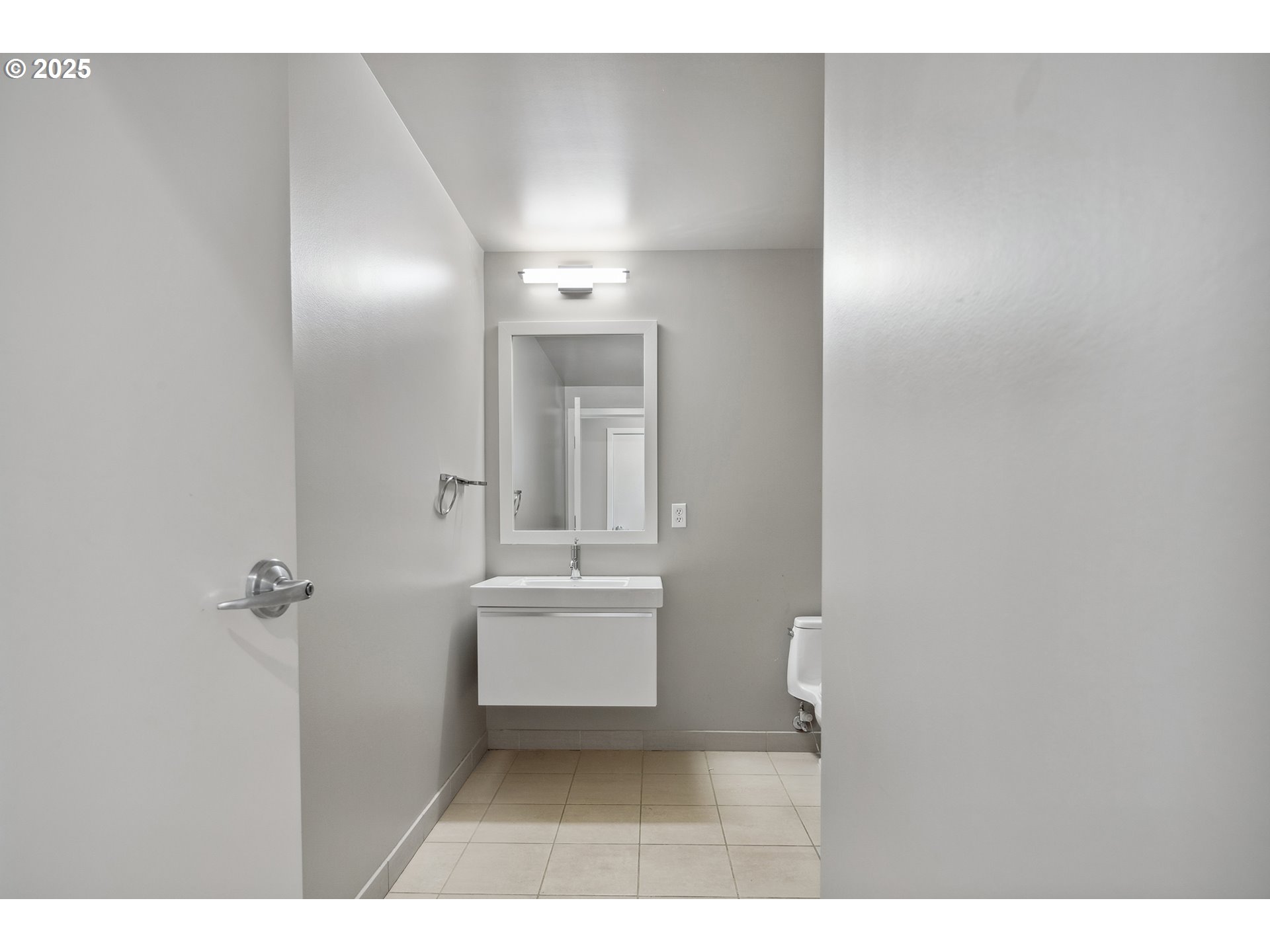 Photo #8: 624679833 Listing: Photo #8