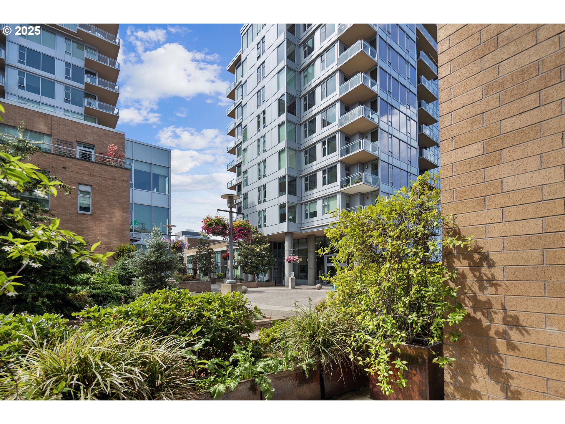 Photo #12: 624679833 Listing: Photo #12