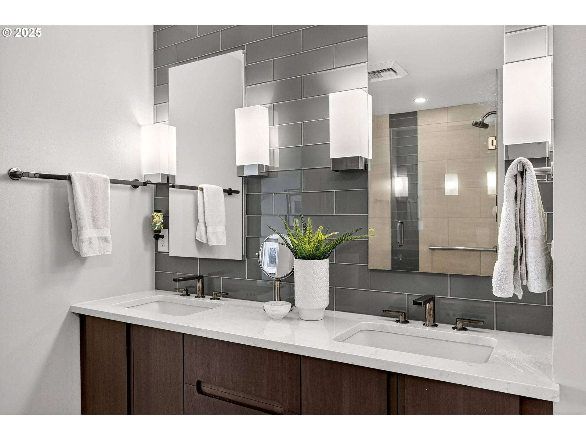 Photo #21: 624926094 Listing: Photo #21