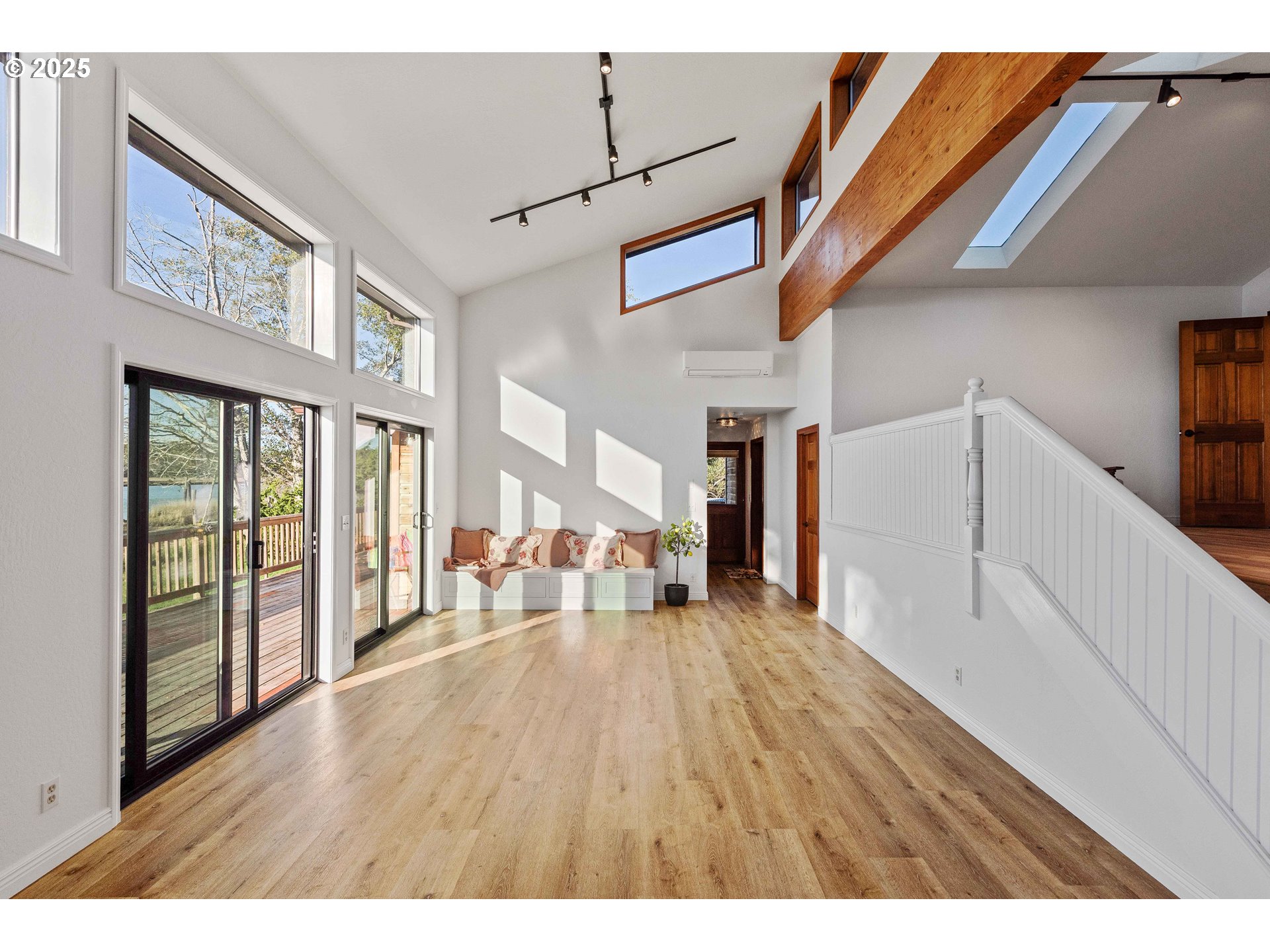 57555 PARKERSBURG RD, Bandon, OR, 97411