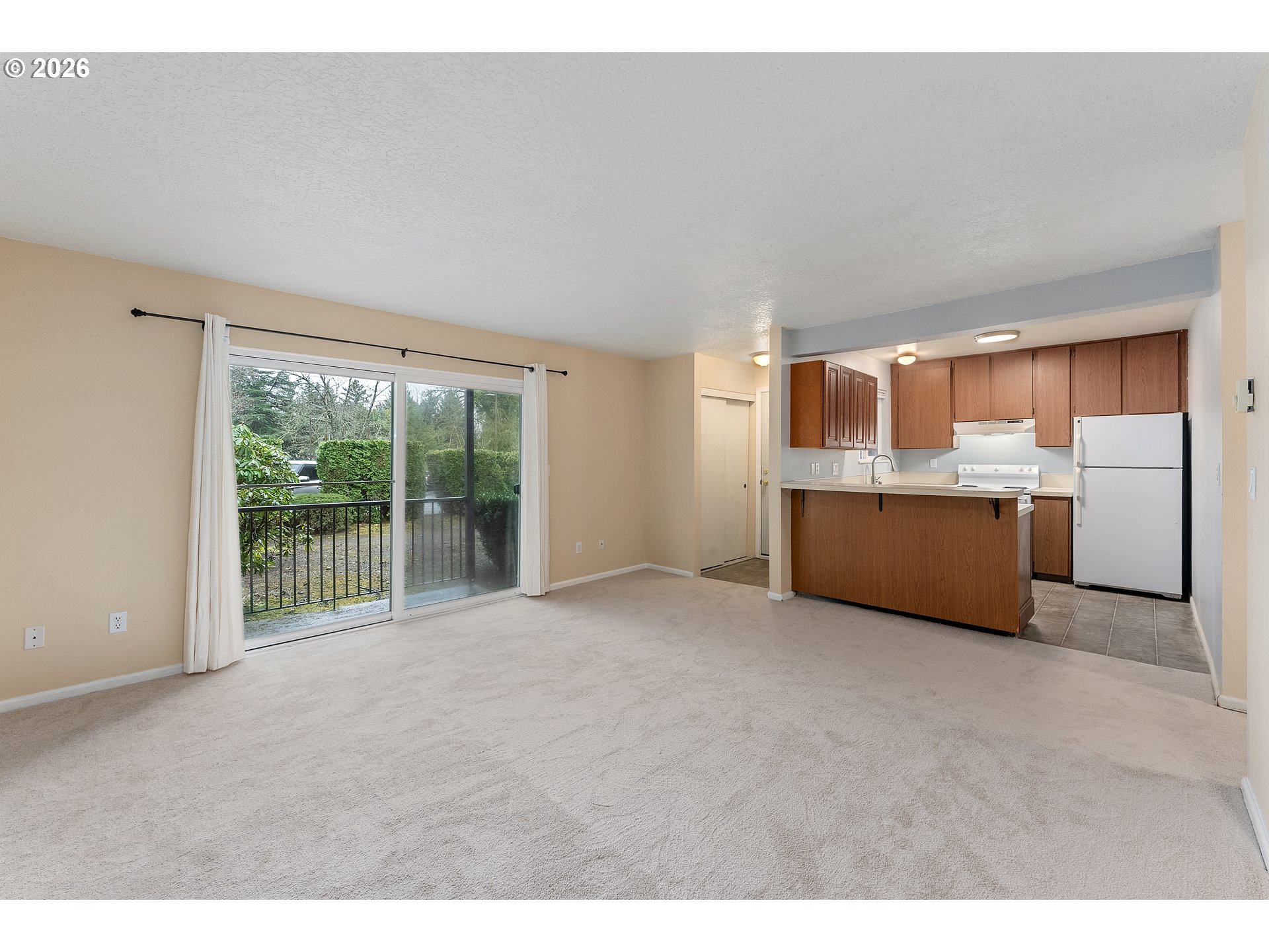 Photo #2: 625065630 Listing: Photo #2