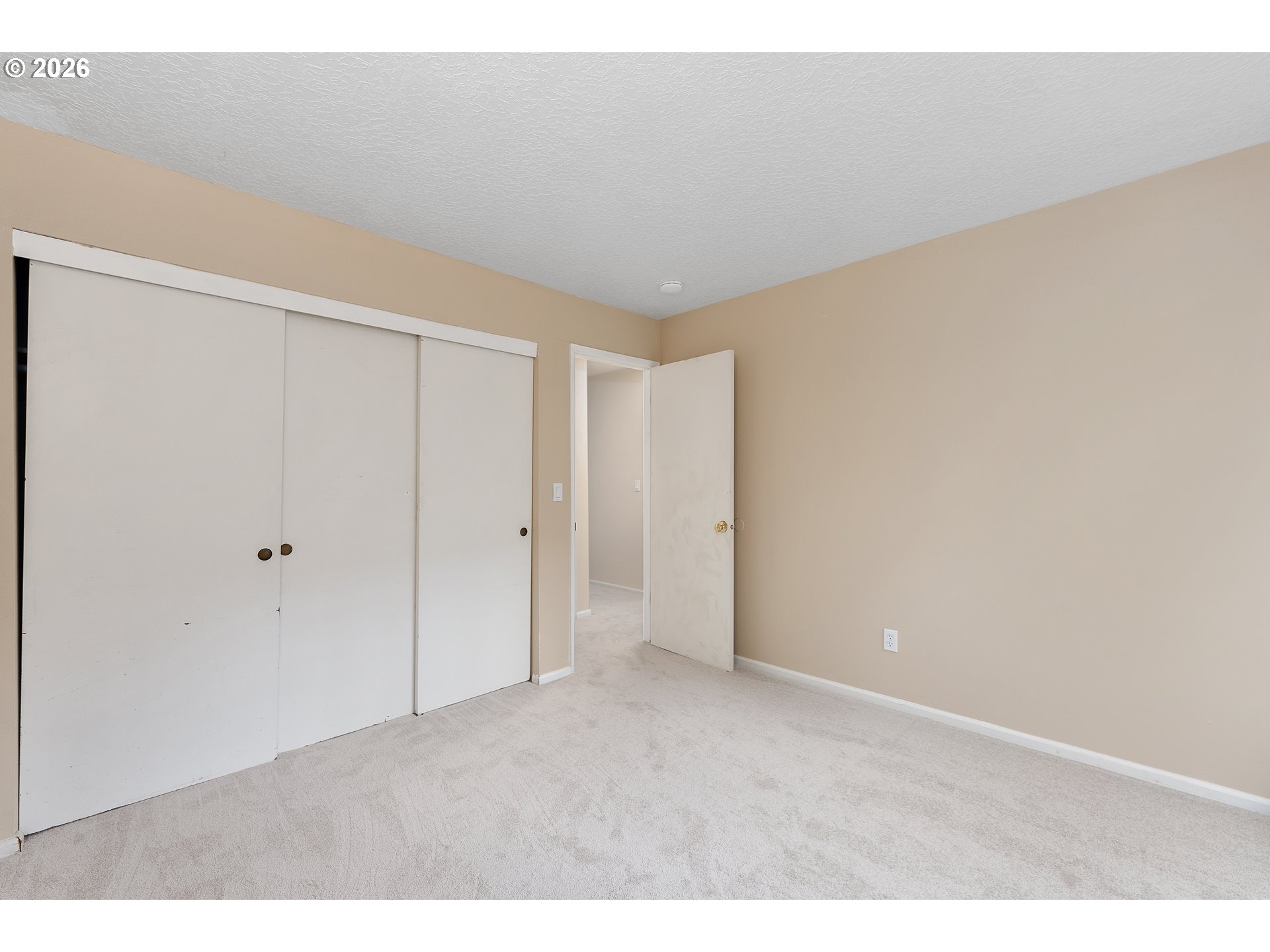 Photo #5: 625065630 Listing: Photo #5