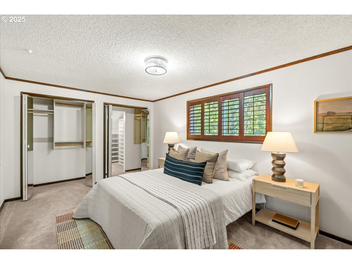 4470 LAKEVIEW BLVD, Lake Oswego, OR, 97035