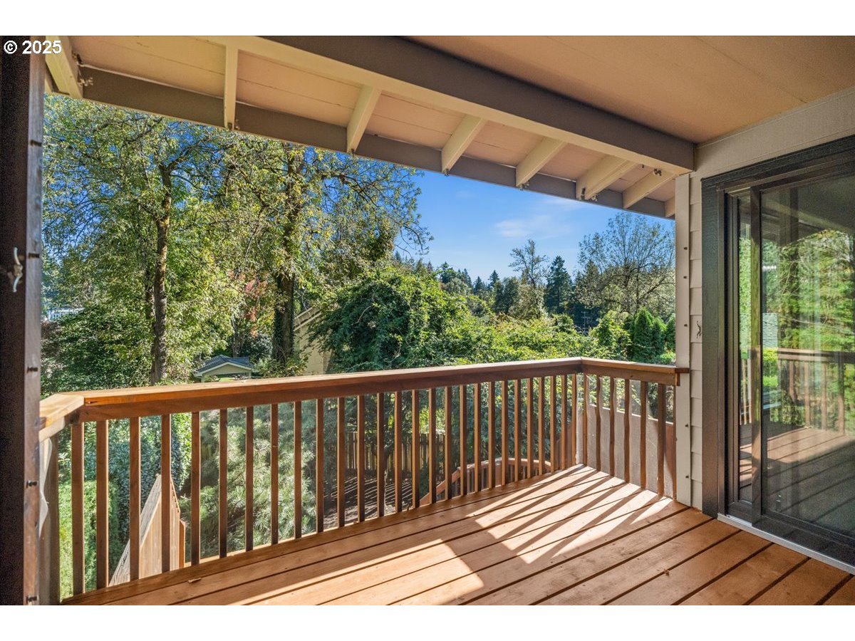 4470 LAKEVIEW BLVD, Lake Oswego, OR, 97035