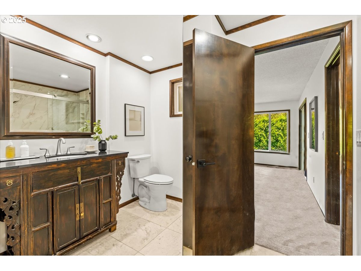 4470 LAKEVIEW BLVD, Lake Oswego, OR, 97035