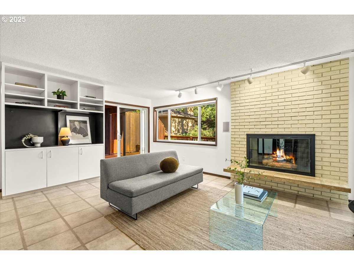 4470 LAKEVIEW BLVD, Lake Oswego, OR, 97035