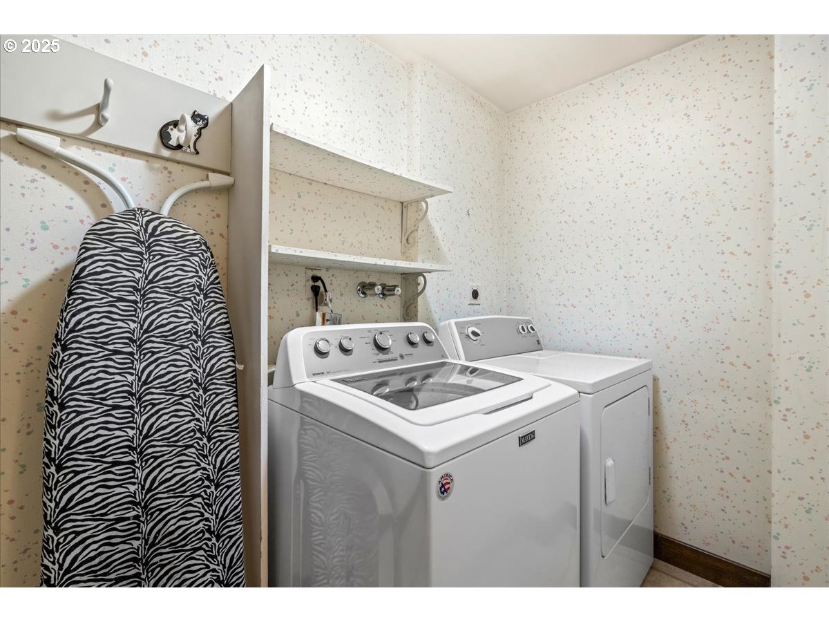 4470 LAKEVIEW BLVD, Lake Oswego, OR, 97035