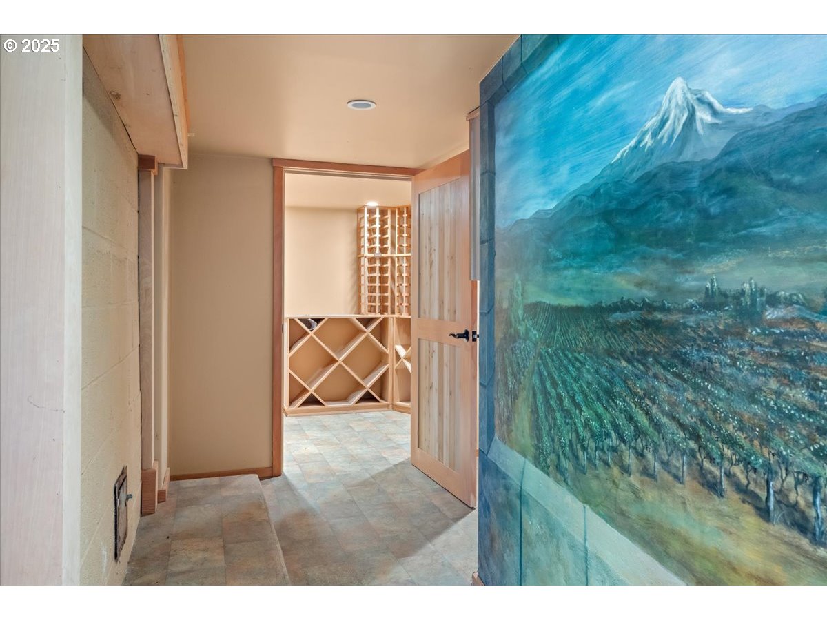 4470 LAKEVIEW BLVD, Lake Oswego, OR, 97035