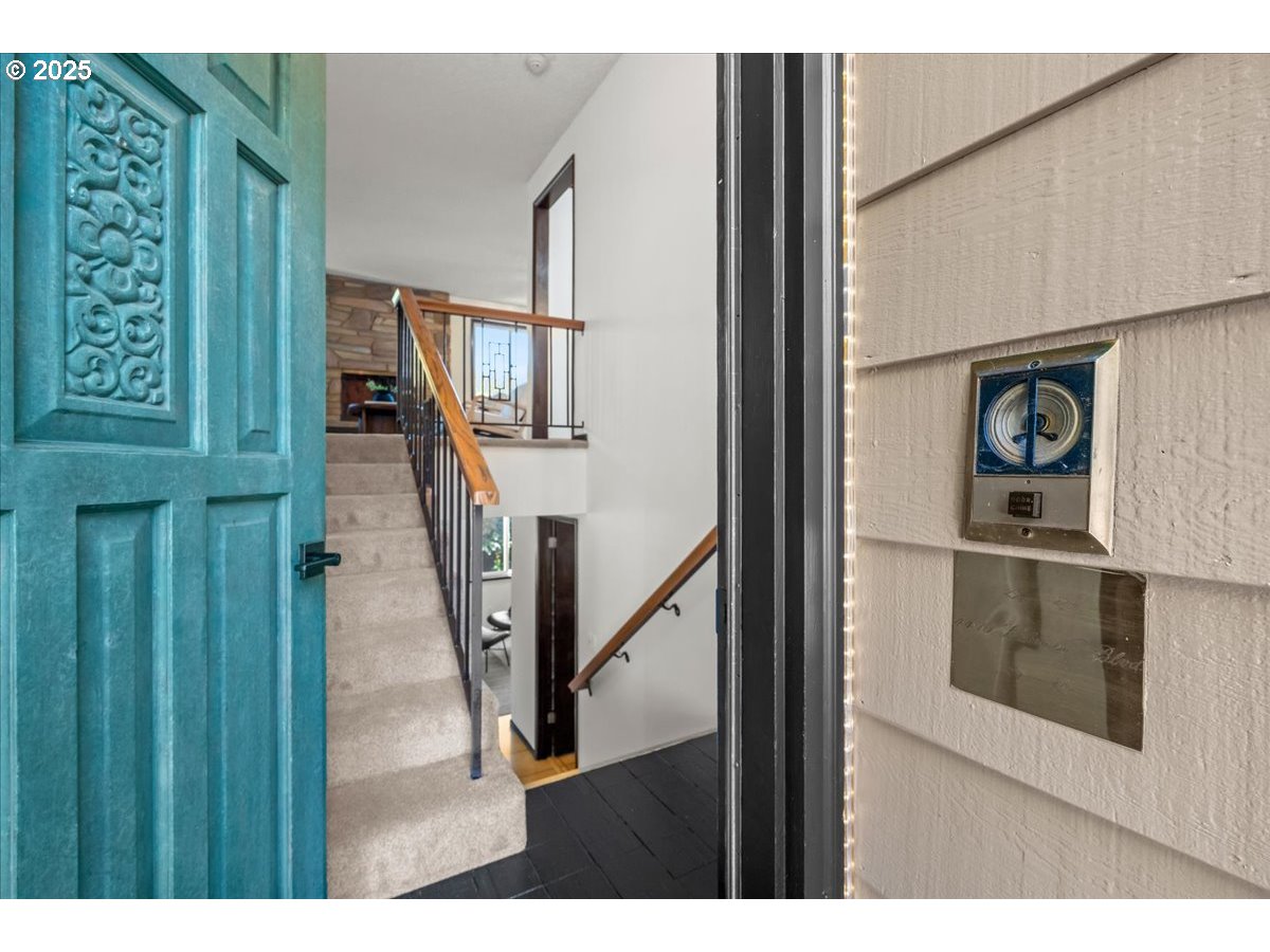 4470 LAKEVIEW BLVD, Lake Oswego, OR, 97035