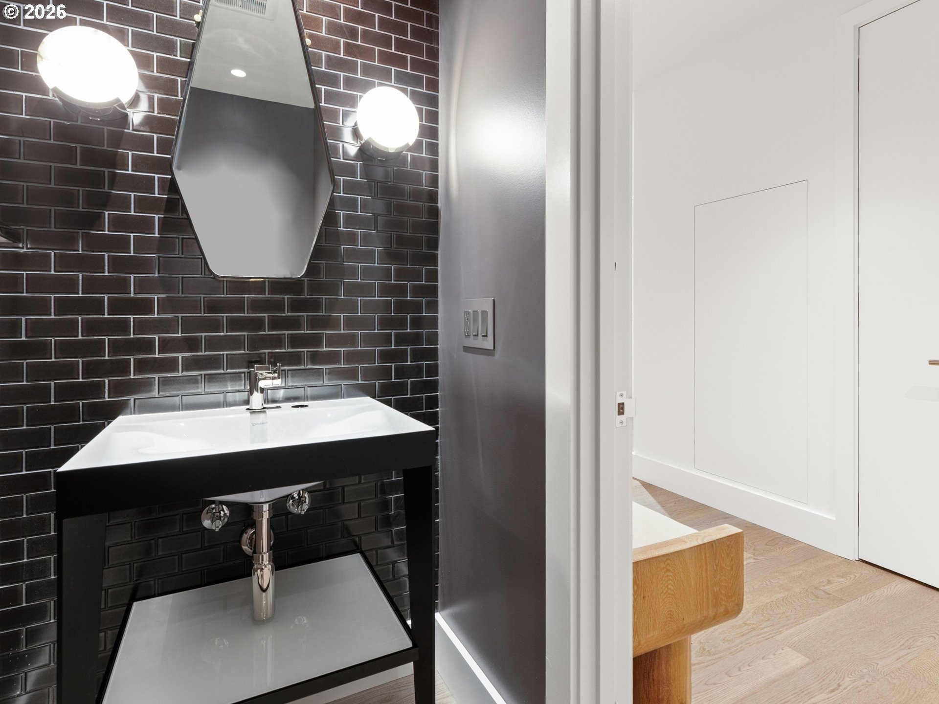 Photo #5: 625841584 Listing: Photo #5