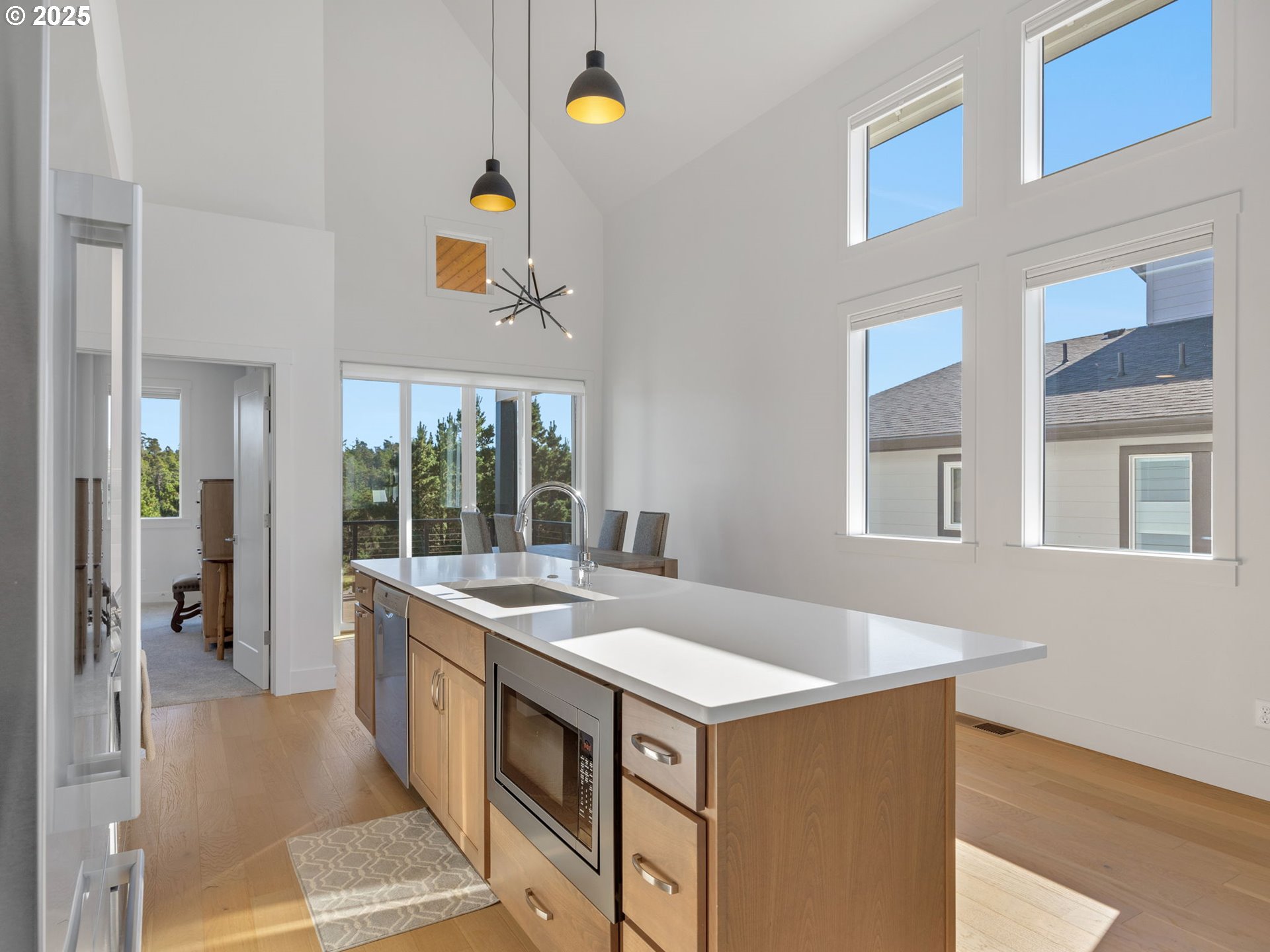 558 SEA VIEW DR, Manzanita, OR, 97130