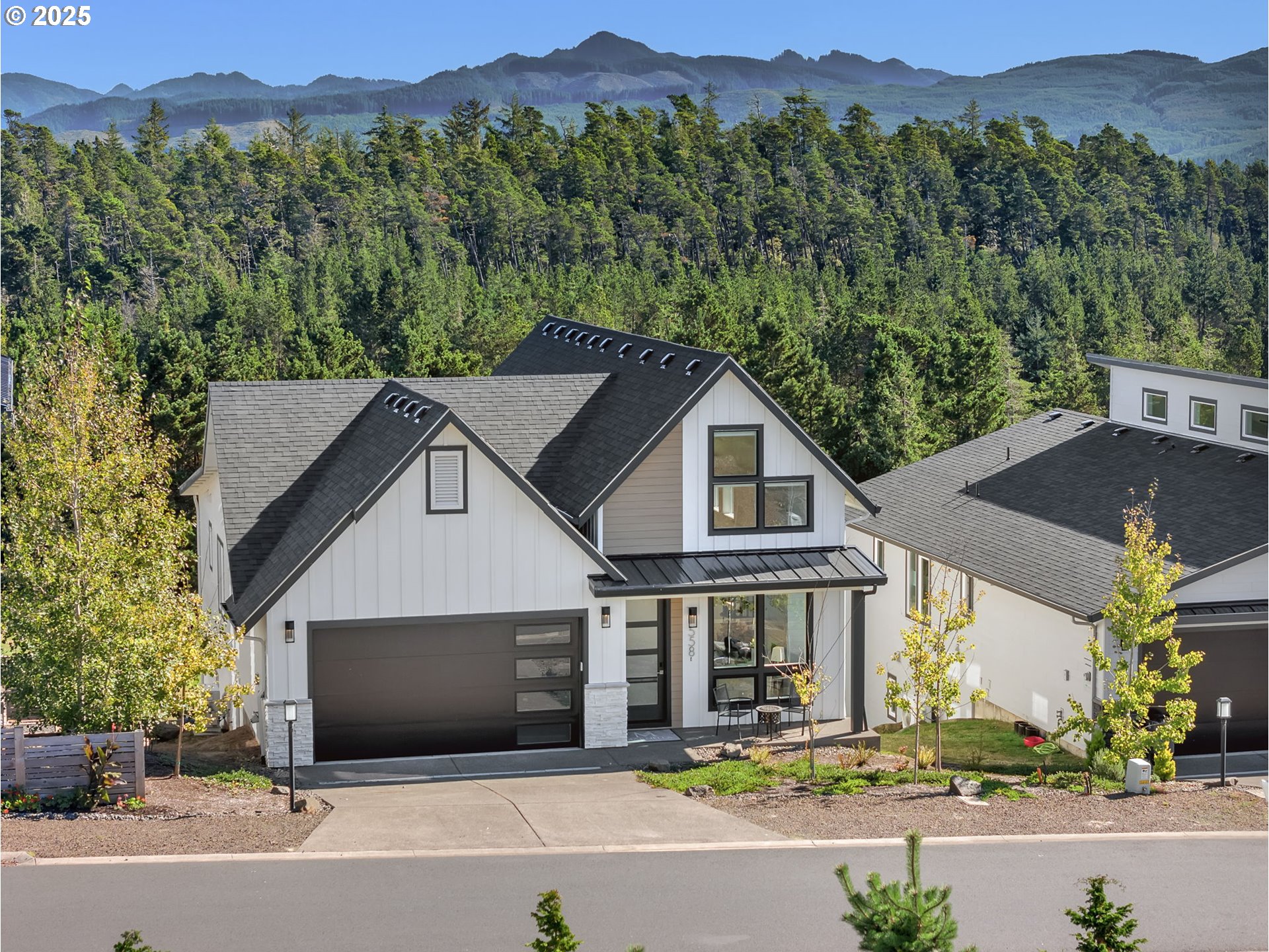 558 SEA VIEW DR, Manzanita, OR, 97130