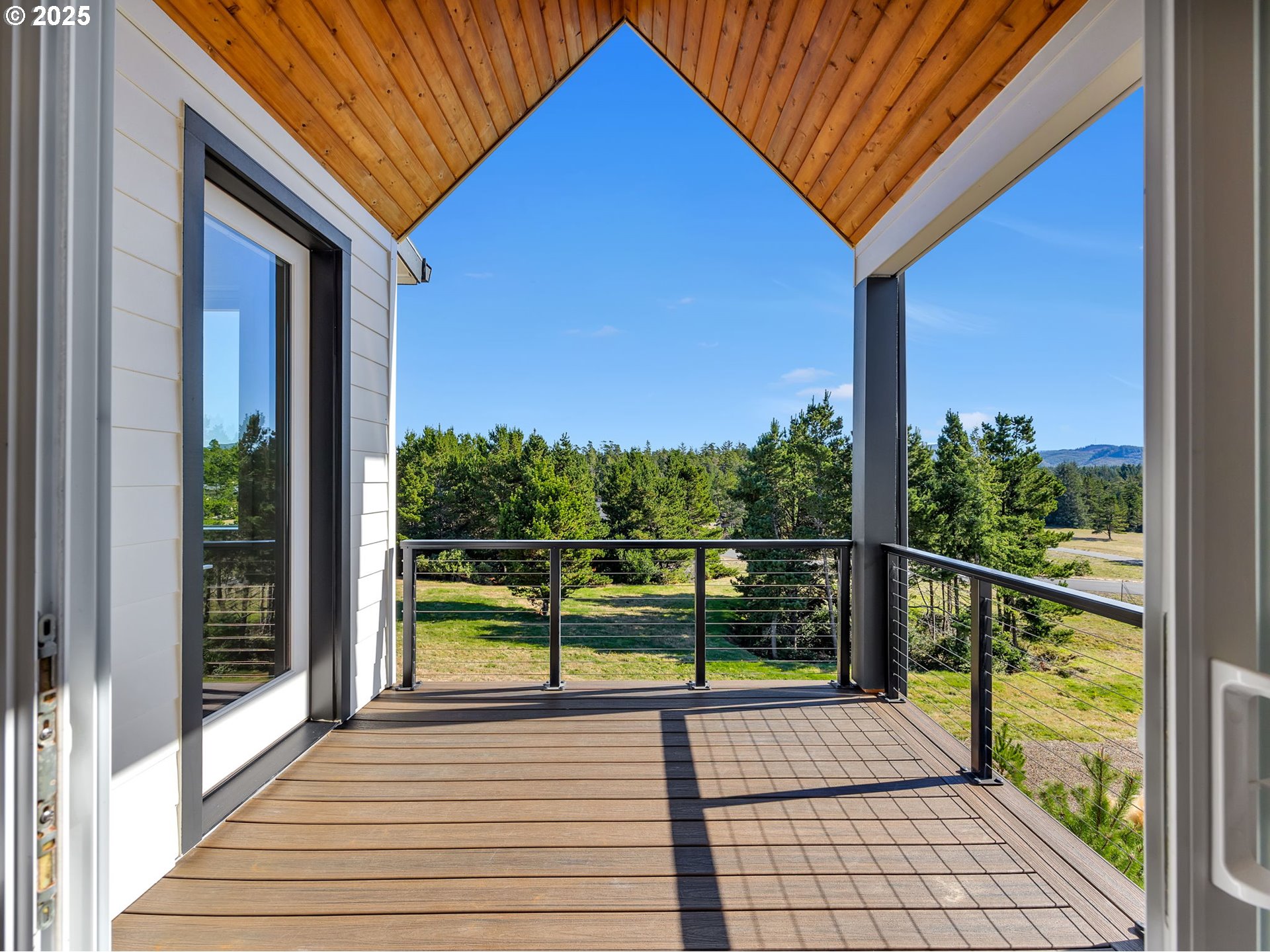 558 SEA VIEW DR, Manzanita, OR, 97130