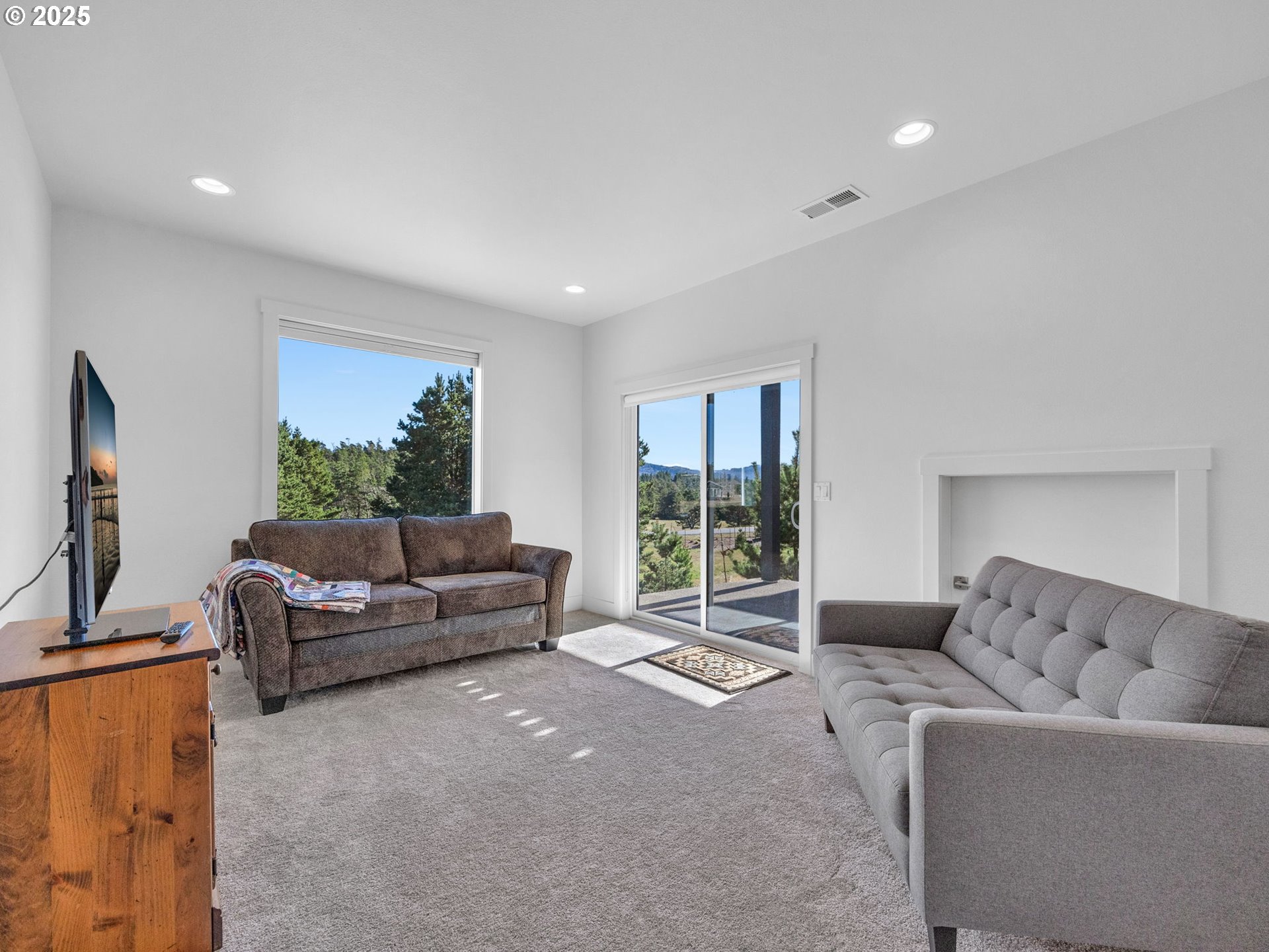558 SEA VIEW DR, Manzanita, OR, 97130